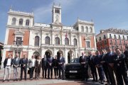 El presidente de la Junta, Alfonso Fernández Mañueco, y el alcalde, Jesús Julio Carnero, participan en el acto de presentación del proyecto de Movilidad Sostenible de Valladolid.
