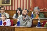 Daniel Garabito, concejal socialista, en una intervención en el Pleno municipal del Ayuntamiento de Burgos.