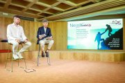 Alex Navarro, director técnico de Scale Up, y el responsable de dinamismo empresarial Caja de Burgos, Francisco Javier Cuasante.