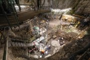Excavación en el yacimiento de Portalón de Cueva Mayor: en la parte de arriba exploran la Edad del Hierro y abajo el neolítico más antiguo de la meseta.