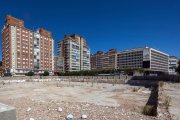 El solar de la plaza de España donde se ubicará el nuevo Mercado Norte espera el desarrollo del nuevo proyecto.