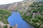 Archivo - Uno de los embalses de la cuenca del Duero.