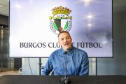 Michu analizó el mercado de fichajes.