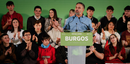 El presidente de VOX, Santiago Abascal y el candidato a la presidencia de la Junta de Castilla y León, Carlos Pollán participan en un acto público en el Polideportivo Municipal El Plantío.