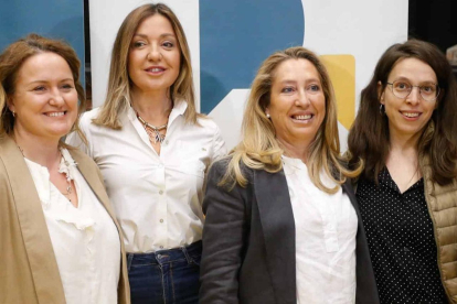 Mónica García, Carolina Blasco, Raquel Martín y Aurem Llobera. Cuatro mujeres al frente de Decide Burgos. SANTI OTERO