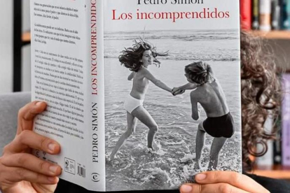 'Los incomprendidos' es la última novela de Pedro Simón.