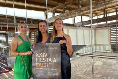 Elena Blasco, Elena Martínez y Laura Luengo forman parte del relevo de la comisión organizadora