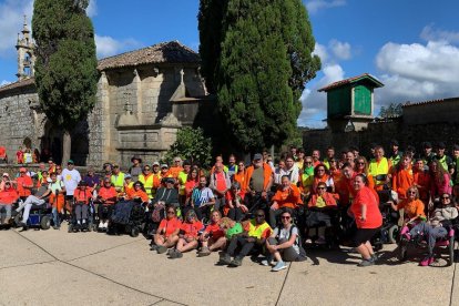 La Asociación CompostELA continúa reivindicando la necesidad de eliminar las trabas existentes en el Camino de Santiago. ECB