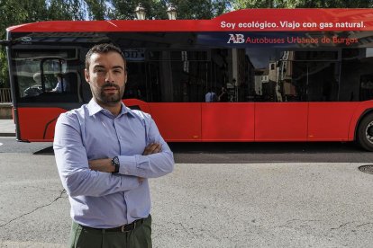 Javier Robador es gerente de H2CYL y ha realizado un trabajo de fin de máster sobre uso del hidrógeno en autobuses.
