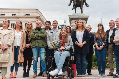 Homenaje a Marta Fernández en la plaza del Cid.