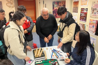 La delegación de alumnos coreanos ha visitado el Museo de Juegos Tradicionales de Aranda