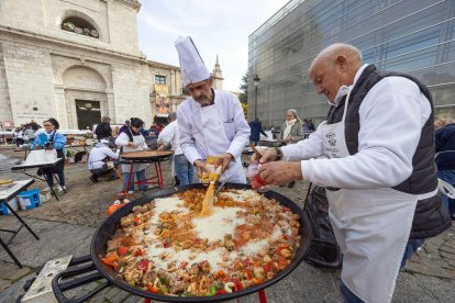 Paella solidaria desde Burgos para las víctimas de la DANA en Valencia