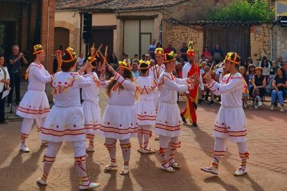 Edición anterior del Festival de Danzas de Paloteo