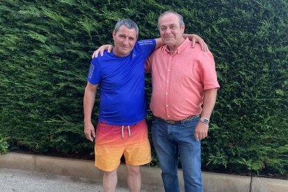 Bassou y Agustín, el vecino de Sargentes de la Lora que le salvó la vida tras sufrir un infarto.