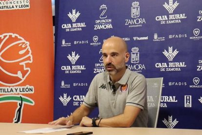 Jordi Juste comparece tras el segundo partido de la Copa Castilla y León.