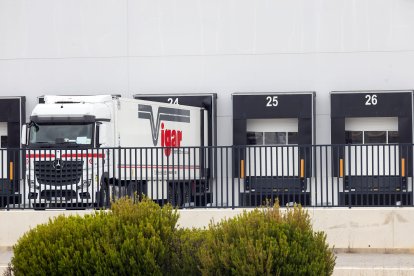 Un camión en un punto de carga.