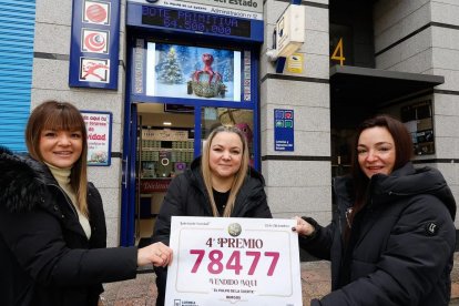 La suerte se abona a la calle Trinas: 'El Pulpo de la Suerte' reparte 400.000 € de un cuarto premio.