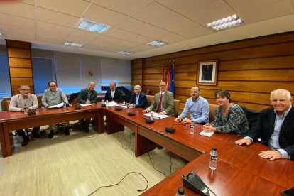 Reunión entre la Plataforma Ferrocarril con Luis Fuentes