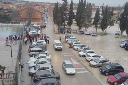 Los vecinos y los padres de los alumnos llevan años exigiendo soluciones