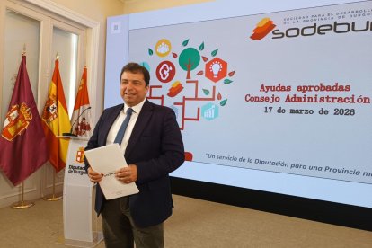 Carlos Gallo, presidente de Sodebur, presentando las nuevas líneas de ayudas.