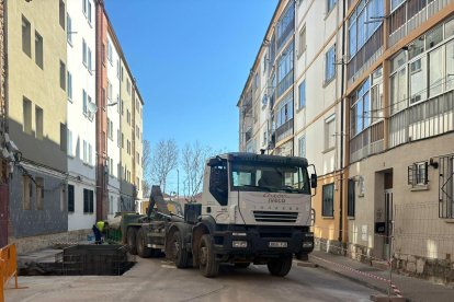 Las obras del ARU han empezado en los primeros bloques