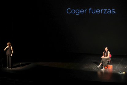 Un momento de la representación de 'Miscelánea' ayer en el Teatro Principal de Burgos a cargo de Estrella R.