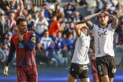 Fer Niño también dispuso de una buena ocasión de haber marcado y amarrar la victoria en casa.