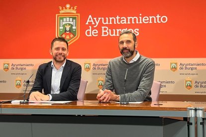 Josué Temiño y Daniel Garabito, en rueda de prensa.