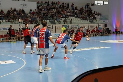 El UBU San Pablo se despide del ascenso con una dura derrota en Alicante.