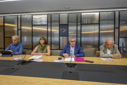 De la Gándara, Cano, Barbero y Mateos, en la presentación del programa de salud mental.
