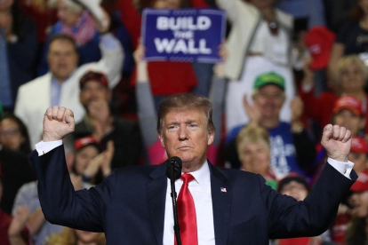 Donald Trump durante su acto en El Paso para defender la construcción del muro.-JOE RAEDLE (AFP)