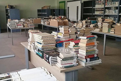 Si bien todos los alumnos volvieron ayer a clase, aunque con las quejas de fuerte olor a humedad, muchas dependencias del centro siguen inutilizadas-ECB
