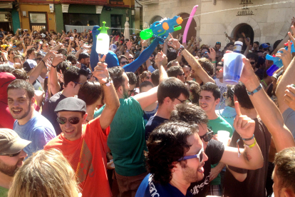 Imagen de cientos de personas durante uno de los conciertos del festival. ISRAEL L. MURILLO