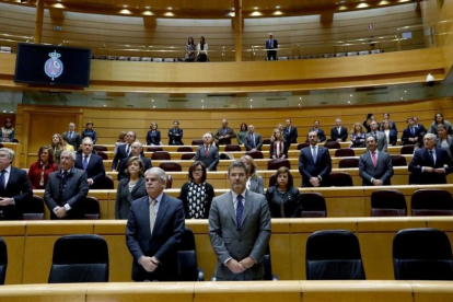 Cinco senadores del PP ganaron el Cuponazo con el número 155 el mismo día que aprobaron la aplicación de dicho artículo.-/ JAVIER LIZON (EFE)