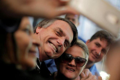 El ultraderechista Jair Bolsonaro durante la campaña electoral.-REUTERS / ADRIANO MACHADO