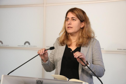 Marta Pascal, en una comparecencia en el Parlament.-PERIODICO (ACN)