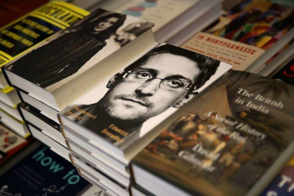 Ejemplares del libro de Snowden en una librería de San Francisco.-JUSTIN SULLIVAN / GETTY IMAGES / AFP