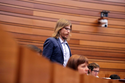 El portavoz de Podemos, Pablo Fernández, en el debate del estado de la Comunidad.-ICAL