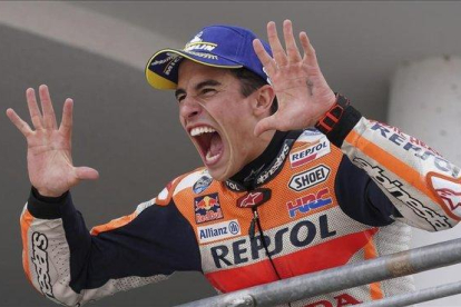 El catalán Marc Márquez (Honda) celebra su décima victoria consecutiva en Alemania.-ALEJANDRO CERESUELA