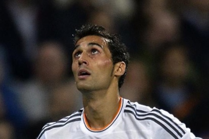 Arbeloa, durante el partido contra el Atlético en el Calderón.-AFP / DANI POZO