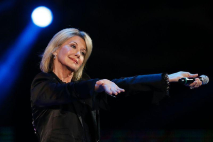 Olivia Newton-John, durante una actuación en el Festival Viña del Mar de Chile, el pasado febrero.-PAUL PLAZA (AFP)