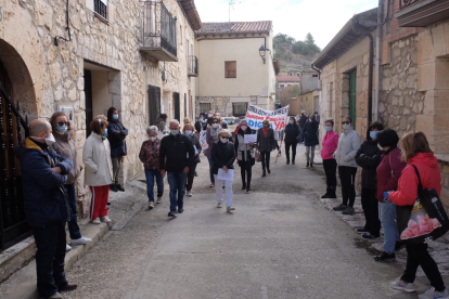 Vecinos de Sotillo de la Ribera protestan por la Sanidad Rural. ECB