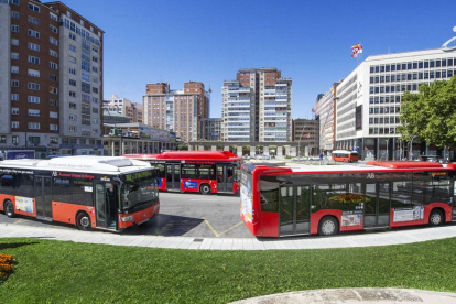 La plaza España tendrá líneas con salida frecuente a  la Universidad, al Hospital Universitario y a la estación de ferrocarril.-ISRAEL L. MURILLO