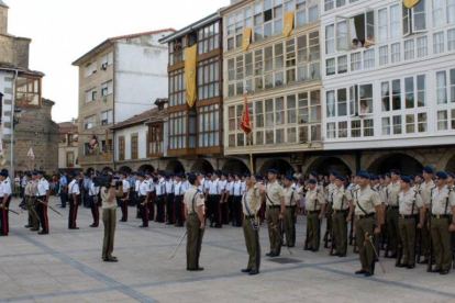 El Día de los Monteros en Espinosa con la presencia de las Fuerzas Armadas del Rey-ECB