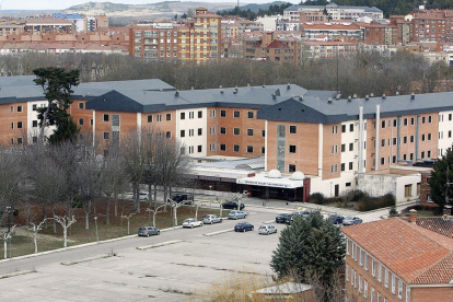 Los pabellones del Hospital Militar de Burgos no serán ocupados por las asociaciones.-RAÚL G. OCHOA
