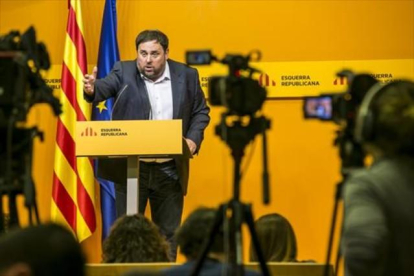 Junqueras, en rueda de prensa tras la reunión de la ejecutiva de ERC.-JOAN PUIG