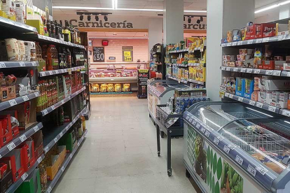Los robos, aseguran, son continuos y organizados en los supermercados de Aranda.-L.V.