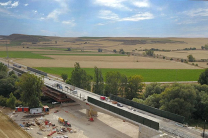 Estado actual de las obras en el puente de Frandovínez.-ISRAEL L. MURILLO