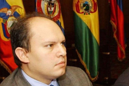 Nervis Villalobos, exviceministro de Energía de Venezuela con Hugo Chávez.-EFE (ARCHIVO)