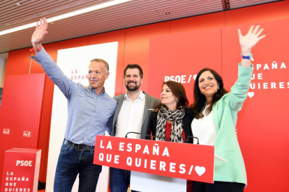 Los candidatos a la Junta, Senado y Congreso con Lastra.-ICAL